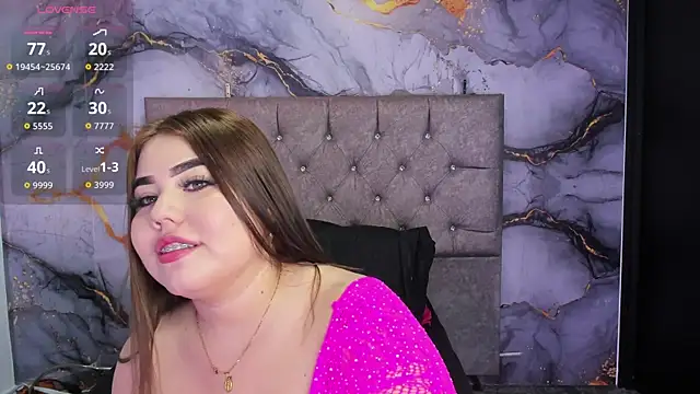 Snapshot of MadissonLee__ chatting on 11-25-25, 07:14 MadissonLee online show from 11-25-25, 07:14