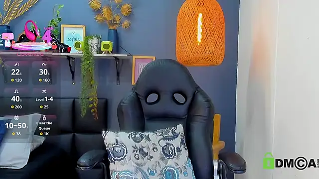 yessila parker online show from 04-25-26, 01:41