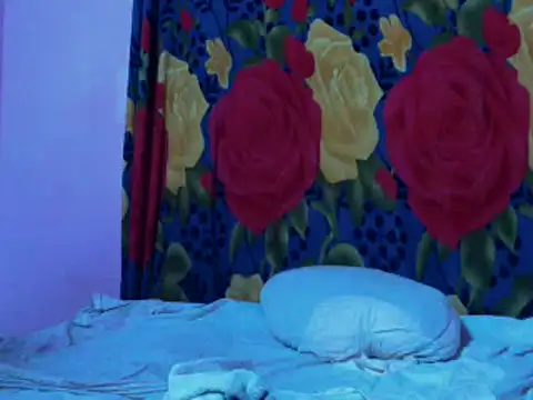 Ladyzee25 online show from 02-13-26, 04:58