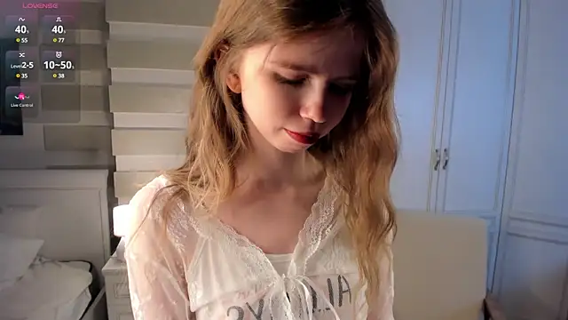 Snapshot of AmityDilley chatting on 03-15-25, 03:18 AmityDilley online show from 03-15-25, 03:18