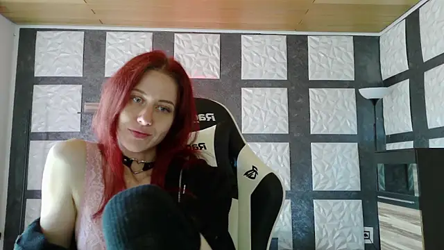 Snapshot of SweetSeraphine chatting on 10-03-25, 11:07 SweetSeraphine online show from 10-03-25, 11:07