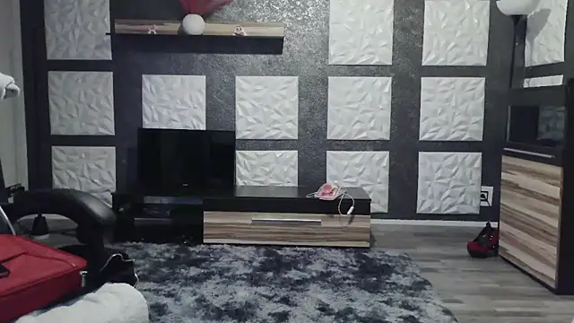 Snapshot of SweetSeraphine chatting on 11-17-25, 07:03 SweetSeraphine online show from 11-17-25, 07:03