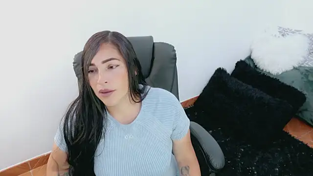 Snapshot of luna_lgomez_ chatting on 05-04-26, 11:50 luna lgomez online show from 05-04-26, 11:50