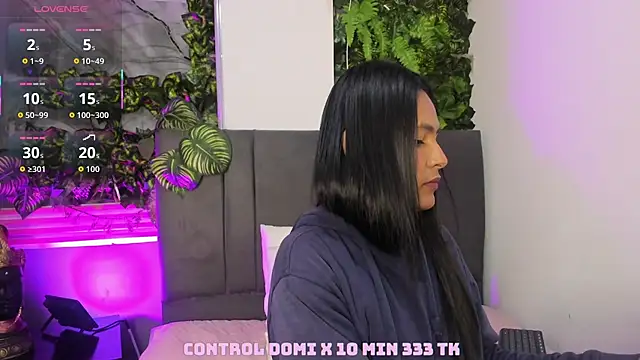 Snapshot of Fernanda_liie_ chatting on 10-29-25, 12:29 Fernanda liie online show from 10-29-25, 12:29