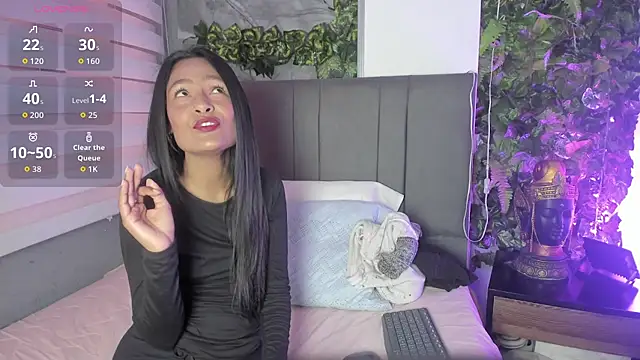 Snapshot of Fernanda_liie_ chatting on 12-05-25, 12:36 Fernanda liie online show from 12-05-25, 12:36