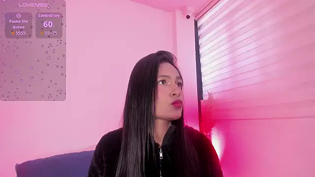 Snapshot of Fernanda_liie_ chatting on 06-11-26, 12:36 Fernanda liie online show from 06-11-26, 12:36
