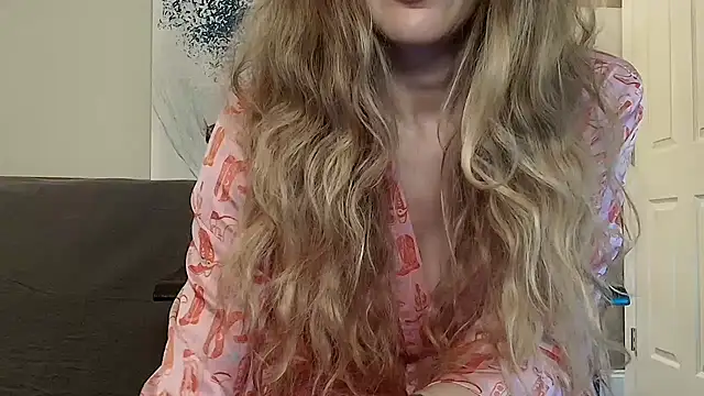 Snapshot of iamamandarose chatting on 11-19-25, 03:56 iamamandarose online show from 11-19-25, 03:56