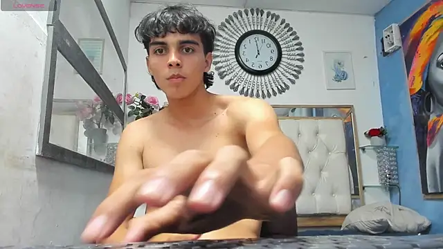 heiker  online show from 03-11-25, 05:27