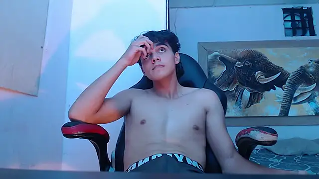 heiker  online show from 03-20-25, 05:24