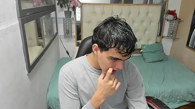 heiker  online show from 09-27-25, 02:38