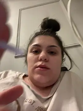 Layla- online show from 01-30-25, 05:39