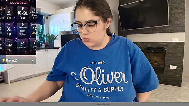 Layla- online show from 02-21-25, 01:55