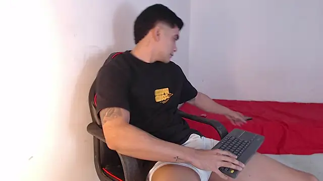 adam levis17 online show from 09-29-25, 07:24