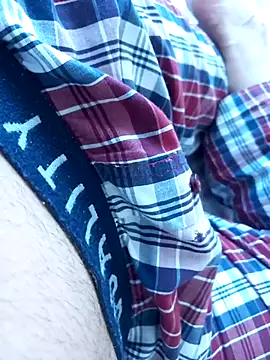 Snapshot of Mafiotul27 chatting on 03-08-25, 03:02 Mafiotul27 online show from 03-08-25, 03:02