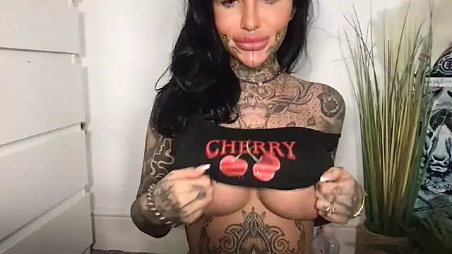 Peaches and the Cream online show from 03-02-26, 02:35