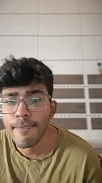 Snapshot of DoctorAlonee46 chatting on 09-18-25, 06:04 DoctorAlonee46 online show from 09-18-25, 06:04