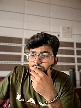 Snapshot of DoctorAlonee46 chatting on 09-30-25, 10:20 DoctorAlonee46 online show from 09-30-25, 10:20