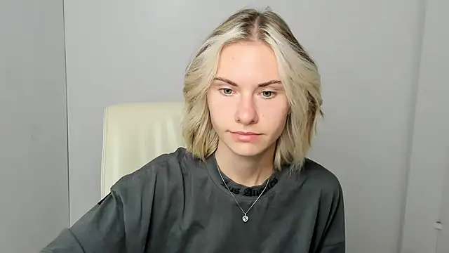 Fiona Night online show from 09-15-25, 05:29