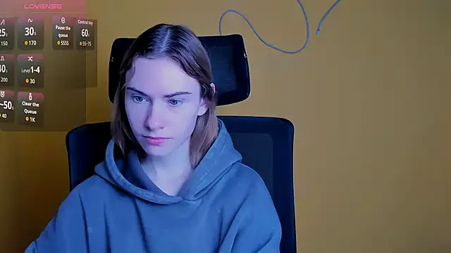 Fiona Night online show from 02-18-26, 06:20