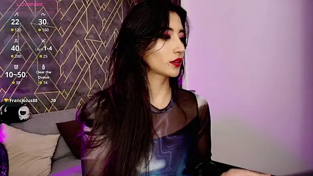 Snapshot of Tahara_Romanov chatting on 12-19-25, 03:52 Tahara Romanov online show from 12-19-25, 03:52