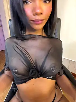 PinkyMoon online show from 10-16-25, 04:46