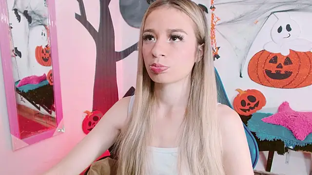 hannah 026 online show from 10-23-25, 10:47