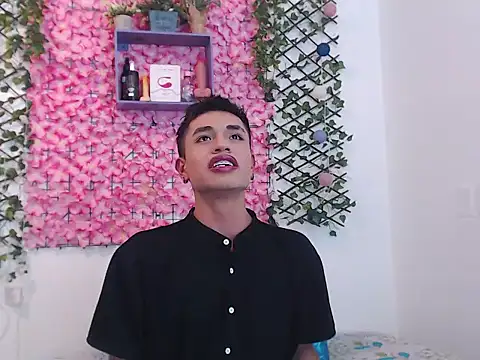 willians   0 online show from 10-24-25, 03:36