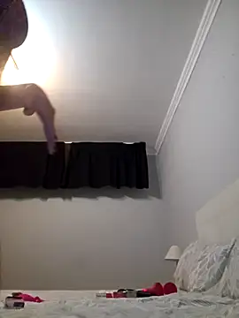 Melody73 online show from 09-26-25, 04:16