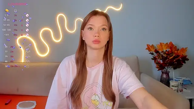 Snapshot of dinky__emily chatting on 09-18-25, 08:27 dinky emily online show from 09-18-25, 08:27