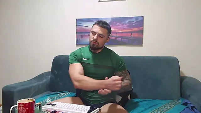 Tiberius hunk online show from 01-13-26, 05:18