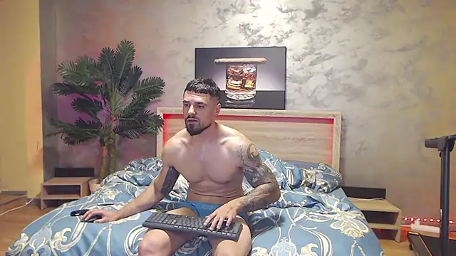 Snapshot of Tiberius_hunk chatting on 05-31-26, 03:52 Tiberius hunk online show from 05-31-26, 03:52