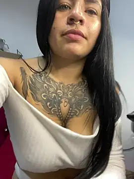 Snapshot of sofia_23x chatting on 03-03-25, 07:17 sofia 23x online show from 03-03-25, 07:17