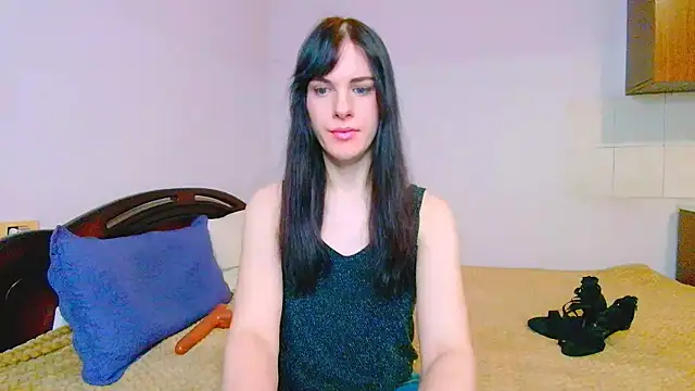 Nicole Redfields online show from 09-23-25, 05:21