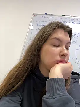 HannaJohnson online show from 03-11-25, 09:34