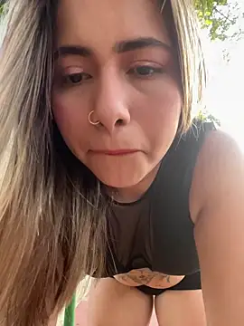 lunaxxx 69 online show from 12-15-25, 10:36