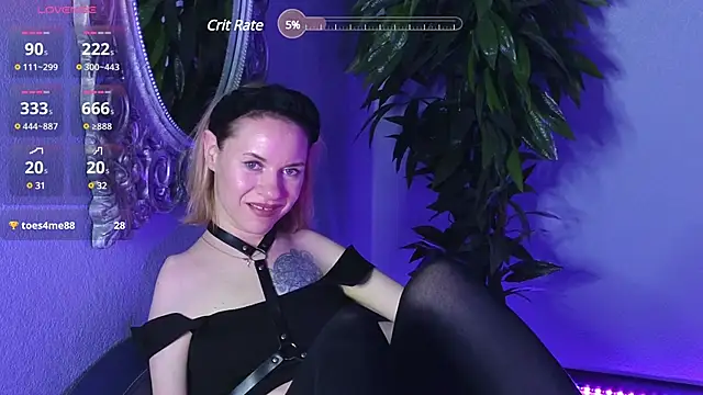 Snapshot of EmmaGallen chatting on 03-12-25, 11:42 EmmaGallen online show from 03-12-25, 11:42