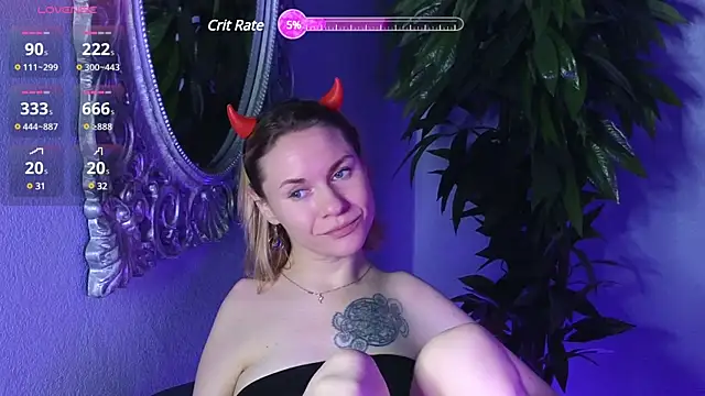 Snapshot of EmmaGallen chatting on 03-14-25, 08:21 EmmaGallen online show from 03-14-25, 08:21