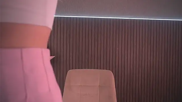 christie luv online show from 09-26-25, 05:11