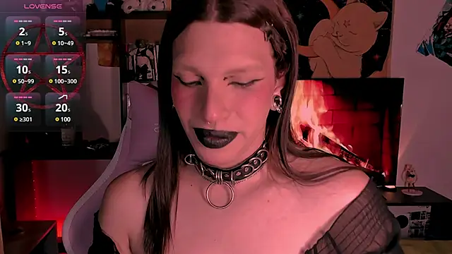 Snapshot of Loona_s chatting on 03-04-25, 03:33 Loona s online show from 03-04-25, 03:33