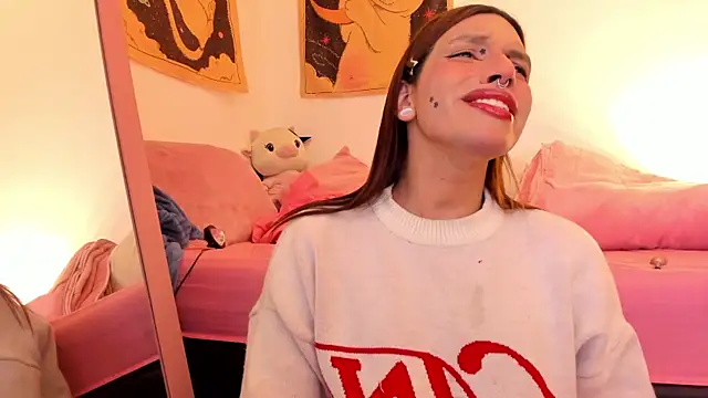 Snapshot of Loona_s chatting on 10-06-25, 07:00 Loona s online show from 10-06-25, 07:00