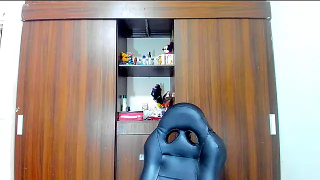 Dreamastercum  online show from 11-21-25, 10:19