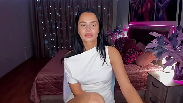 Snapshot of DanaSincere chatting on 11-24-25, 03:50 DanaSincere online show from 11-24-25, 03:50