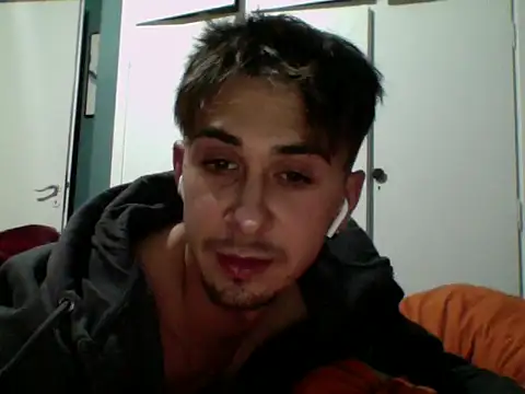 alin22010 online show from 11-25-25, 01:00