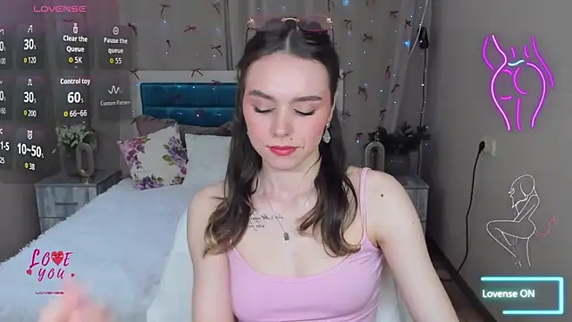 EmelyMason online show from 04-15-26, 05:36