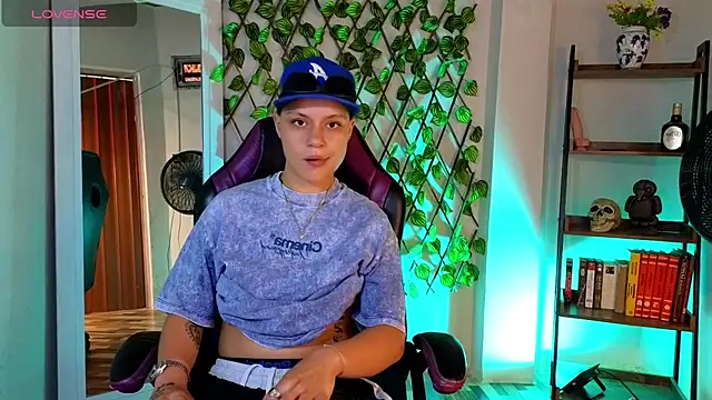 demimoore222 online show from 03-17-25, 09:02