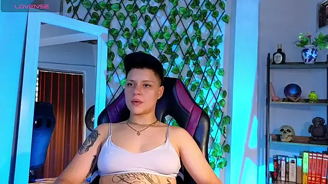 demimoore222 online show from 03-19-25, 09:16