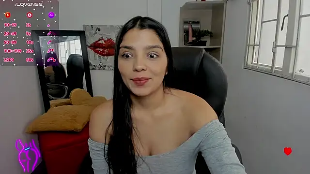 Snapshot of issa__nassar chatting on 09-26-25, 08:13 issa  nassar online show from 09-26-25, 08:13