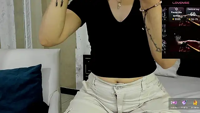 LiliJensen online show from 11-28-25, 04:09