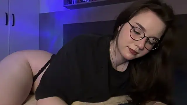 BeeBlossom online show from 03-20-25, 12:40