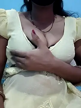 Snapshot of Sexyradha_ chatting on 02-20-26, 06:08 Sexyradha online show from 02-20-26, 06:08